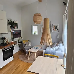Tiny Grey House With Loft, 15 Min From Center Vakantiehuis Gotenburg
